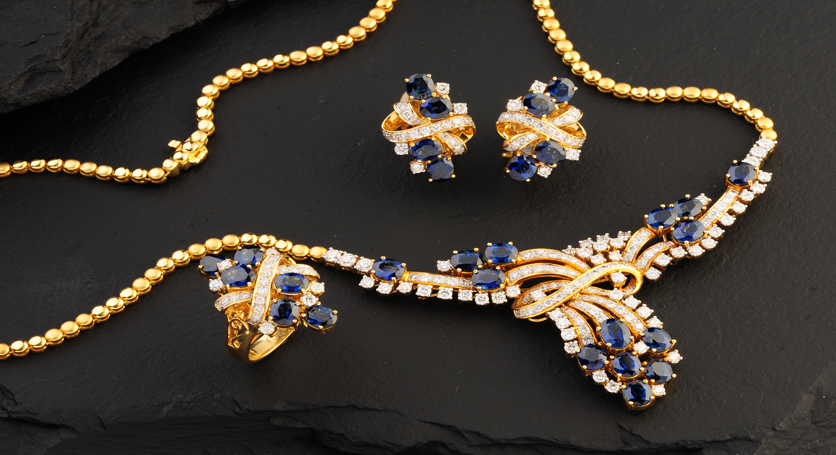 18K Yellow Gold with Sapphire and Diamond Set