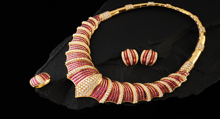 18K Yellow Gold with Ruby and Diamond Set