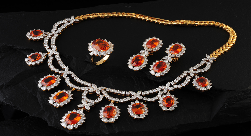 18K Yellow Gold with Yellow Sapphire and Diamond Set