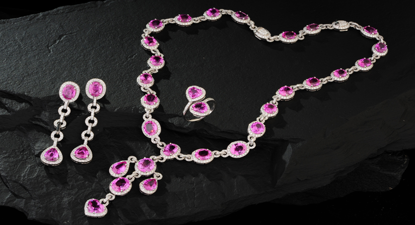 18K White Gold with Pink Sapphire and Diamond Set