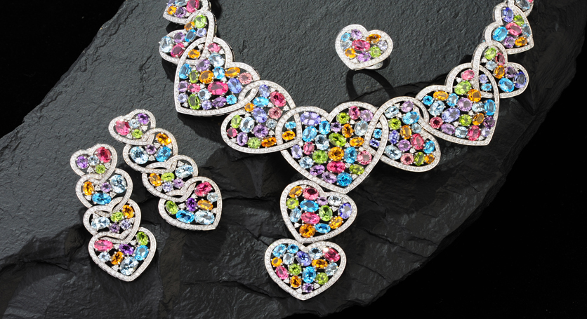 18K White Gold with Multicolor Stones Set