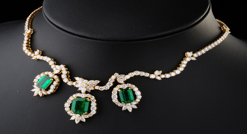 18K Yellow Gold with Emerald and Diamond Necklace