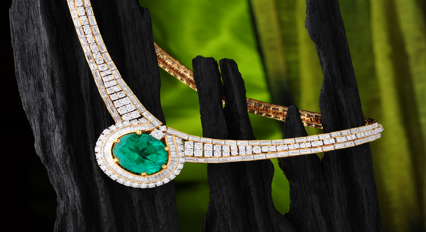 18K Yellow Gold with Emerald and Diamond Necklace