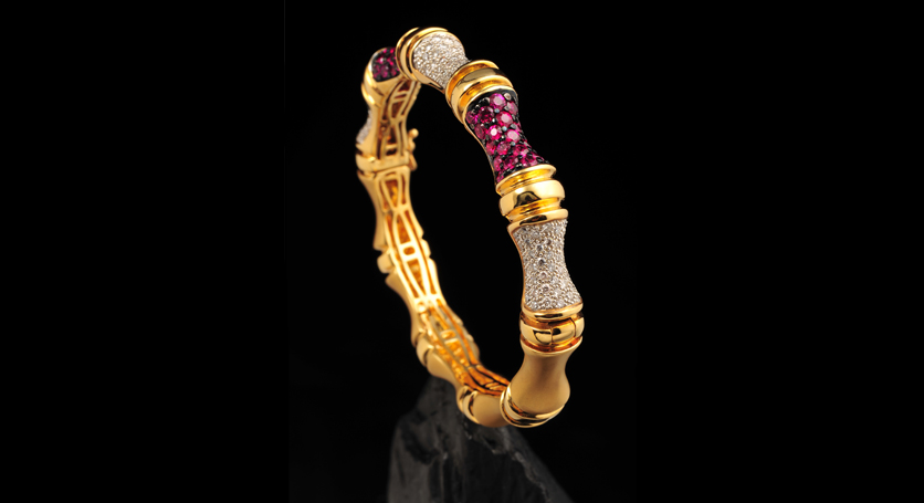 18K Yellow Gold with Ruby and Diamond Bangle