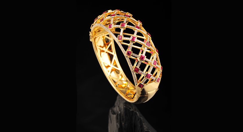 18K Yellow Gold with Ruby and Diamond Bangle