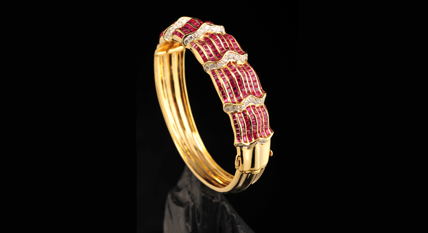 18K Yellow Gold with Ruby and Diamond Bangle