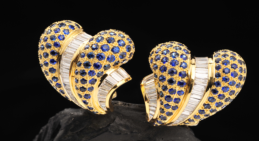 18K Yellow Gold with Sapphire and Diamond Earring