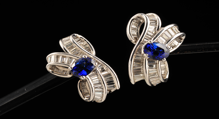 18K White Gold with Sapphire and Diamond Earring