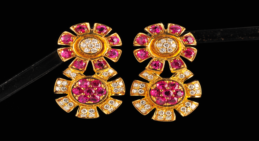 18K Yellow Gold with Ruby and Diamond Earring