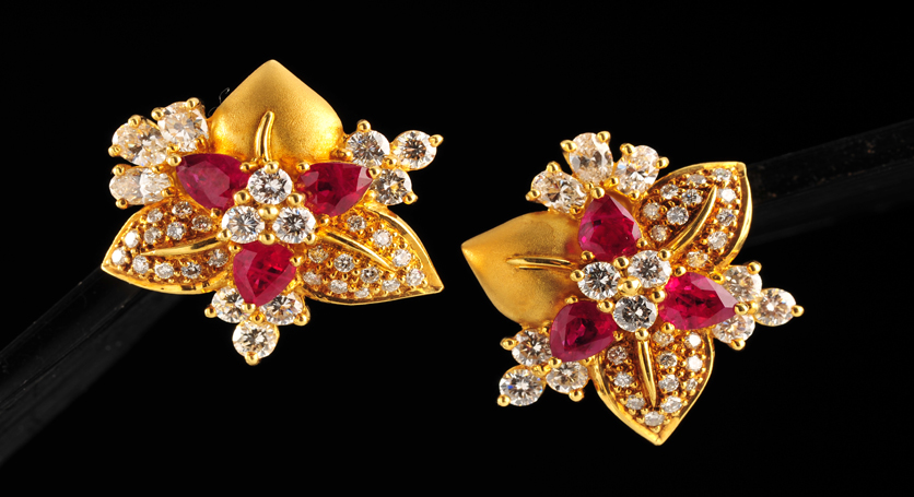 18K Yellow Gold with Ruby and Diamond Earring