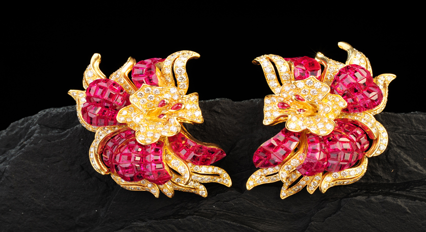 18K Yellow Gold with Ruby and Diamond Earring