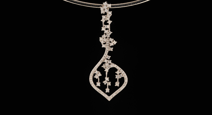 18K White Gold with Diamond Pendant