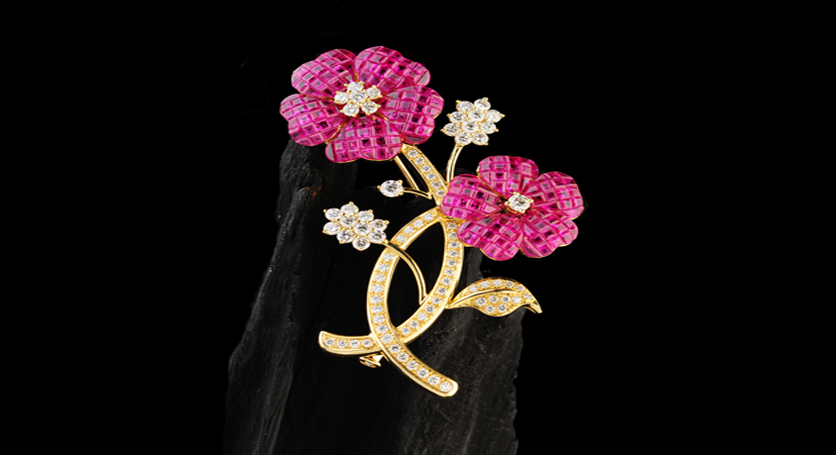 18K Yellow Gold with Ruby and Diamond Brooch