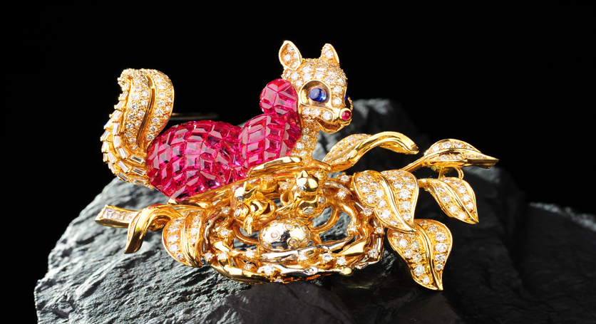 18K Yellow Gold with Ruby and Diamond Brooch