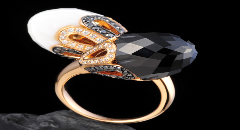 18K Yellow Gold with Chalcedony, Black Spinel and Diamond Ring