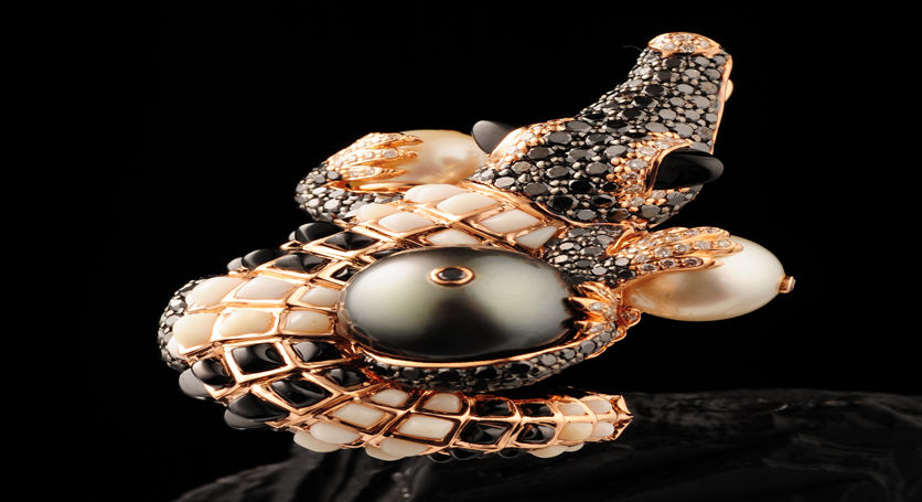 18K Yellow Gold with Southsea Pearl, Chalcedony, Black Spinel and Diamond Ring