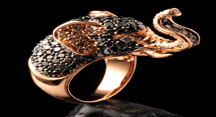 18K Yellow Gold with Black Spinel and White Diamond Ring