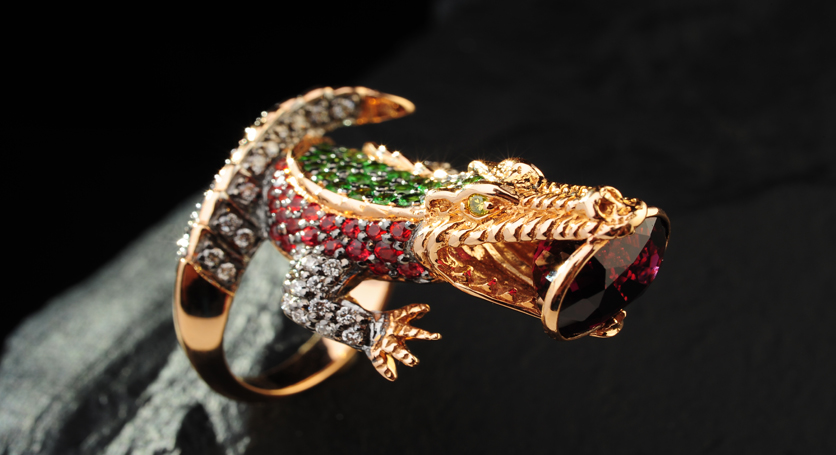 18K Yellow Gold with Multicolor Stones and Diamond Ring