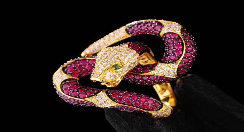 18K Yellow Gold with Multicolor Stones and Diamond Ring