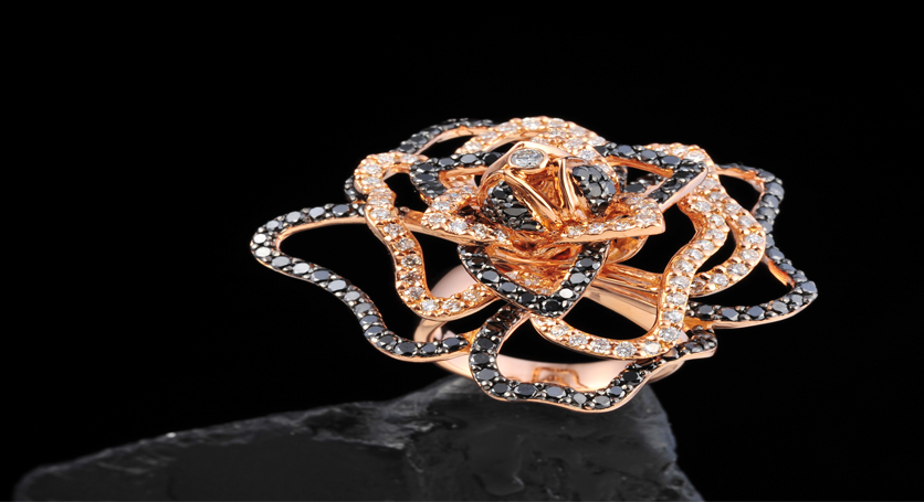 18K Yellow Gold with Black and White Diamond Ring