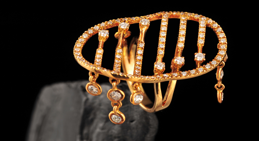 18K Yellow Gold with Diamond Ring