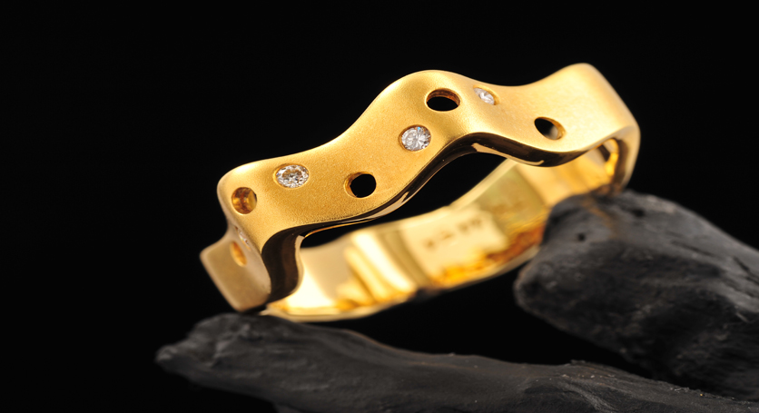 18K Yellow Gold with Diamond Ring