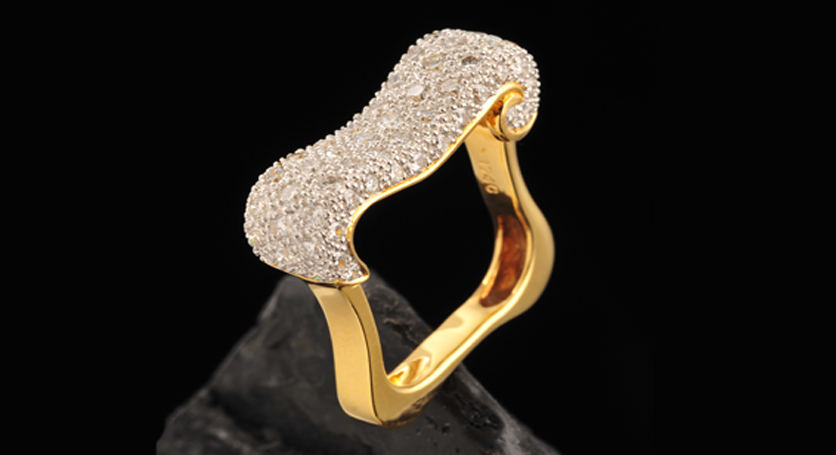 18K Yellow Gold with Diamond Ring