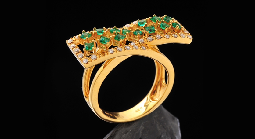 18K Yellow Gold with Emerald and Diamond Ring