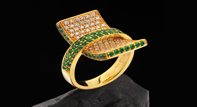 18K Yellow Gold with Emerald and Diamond Ring