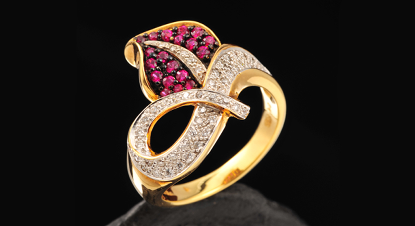 18K Yellow Gold with Ruby and Diamond Ring