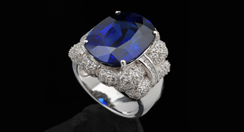 18K White Gold with Sapphire and Diamond Ring