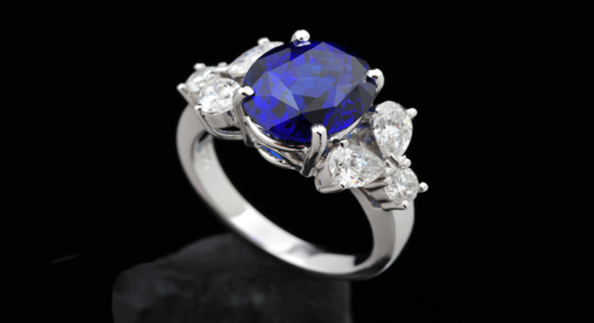 18K White Gold with Sapphire and Diamond Ring