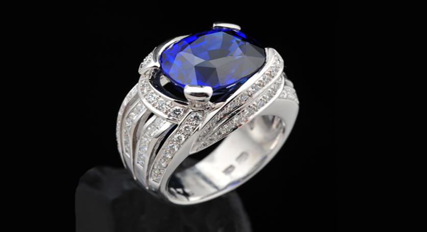 18K White Gold with Sapphire and Diamond Ring