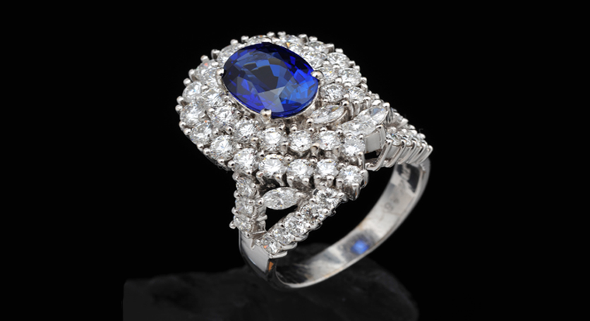 18K White Gold with Sapphire and Diamond Ring