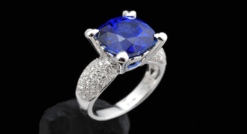 18K White Gold with Sapphire and Diamond Ring