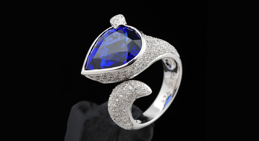 18K White Gold with Sapphire and Diamond Ring
