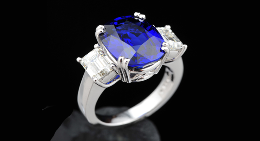 18K White Gold with Sapphire and Diamond Ring