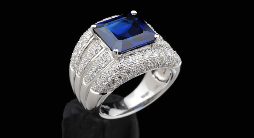 18K White Gold with Sapphire and Diamond Ring