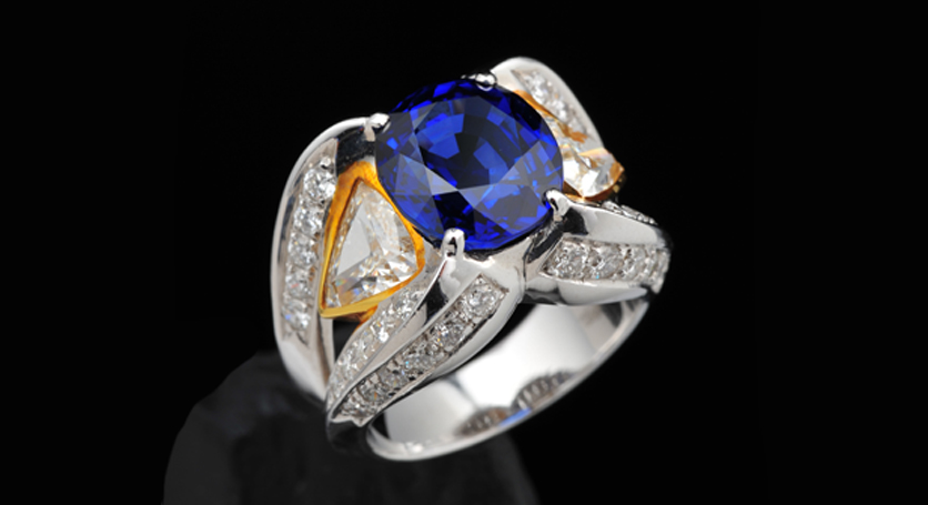 18K White and Yellow Gold with Sapphire and Diamond Ring