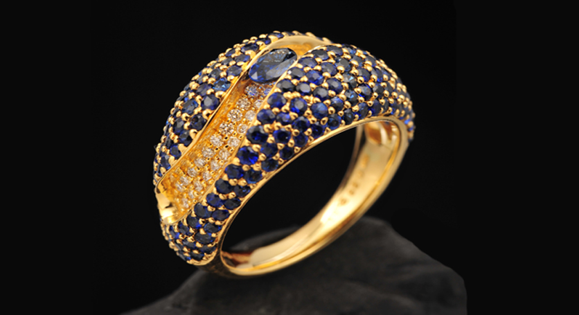 18K Yellow Gold with Sapphire and Diamond Ring