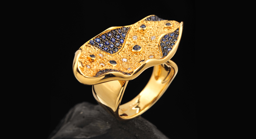 18K Yellow Gold with Sapphire and Diamond Ring