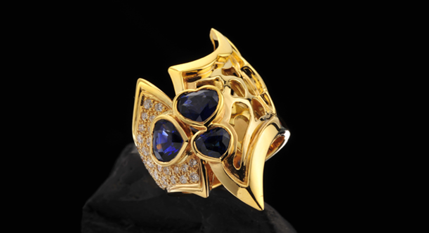 18K Yellow Gold with Sapphire and Diamond Ring
