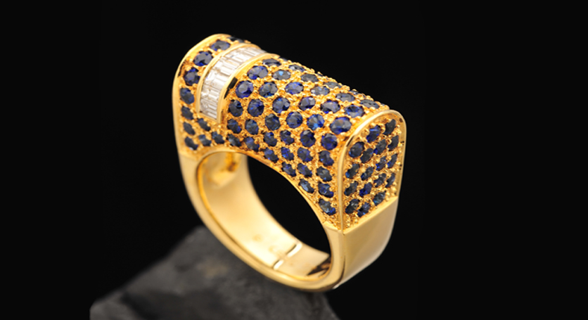 18K Yellow Gold with Sapphire and Diamond Ring