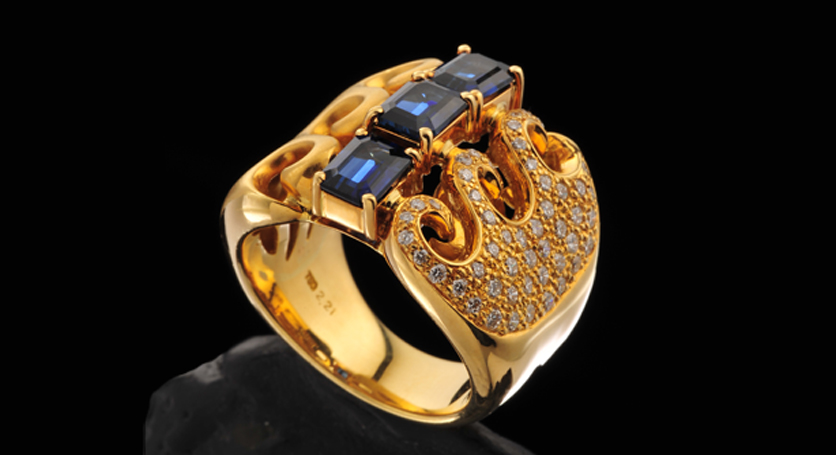 18K Yellow Gold with Sapphire and Diamond Ring