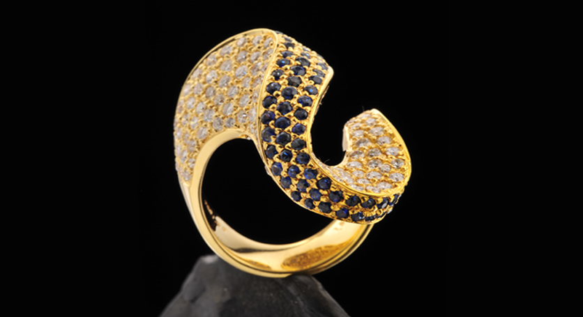 18K Yellow Gold with Sapphire and Diamond Ring