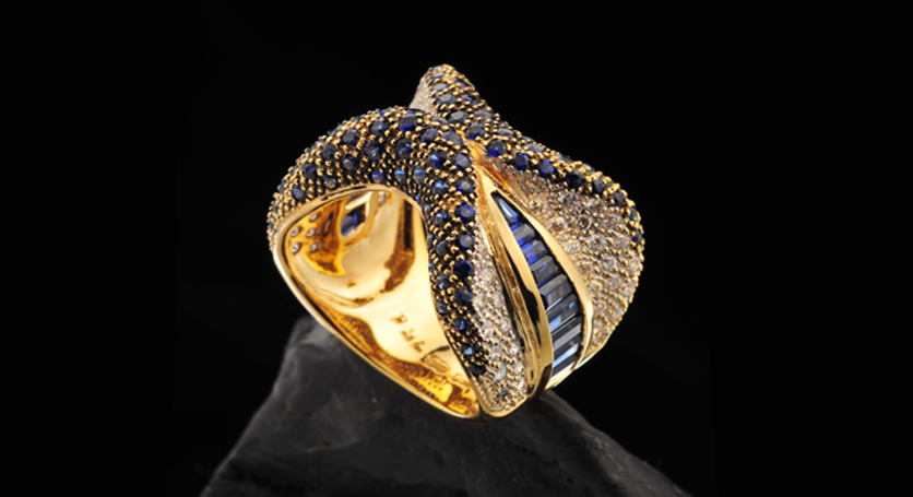18K Yellow Gold with Sapphire and Diamond Ring