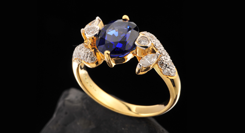 18K Yellow Gold with Sapphire and Diamond Ring