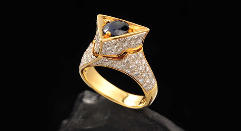 18K Yellow Gold with Sapphire and Diamond Ring