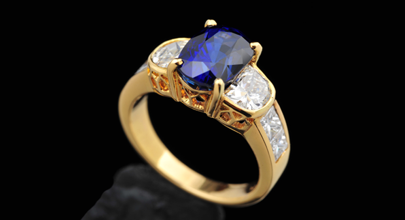 18K Yellow Gold with Sapphire and Diamond Ring