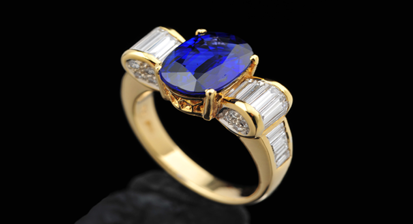 18K Yellow Gold with Sapphire and Diamond Ring